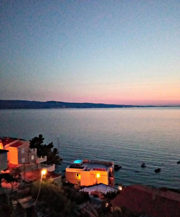 Island Luxury View Nemira Apartment *