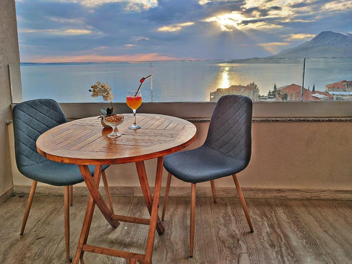 Island Luxury View Nemira Omis