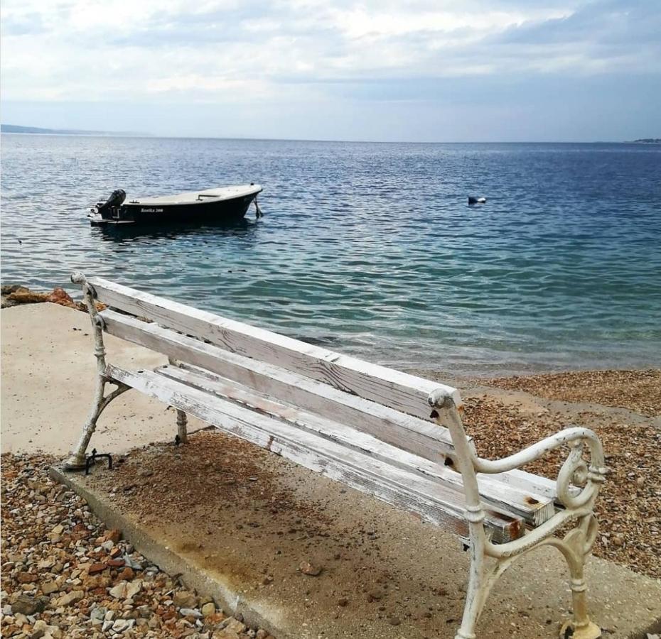 Island Luxury View Nemira Omis
